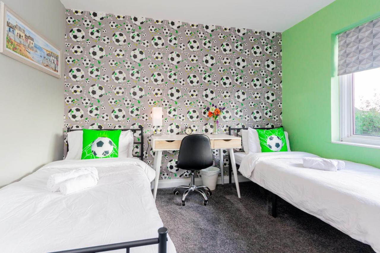 Stunning Place, Close To Windsor & Heathrow & Private Parking Burnham  Zewnętrze zdjęcie