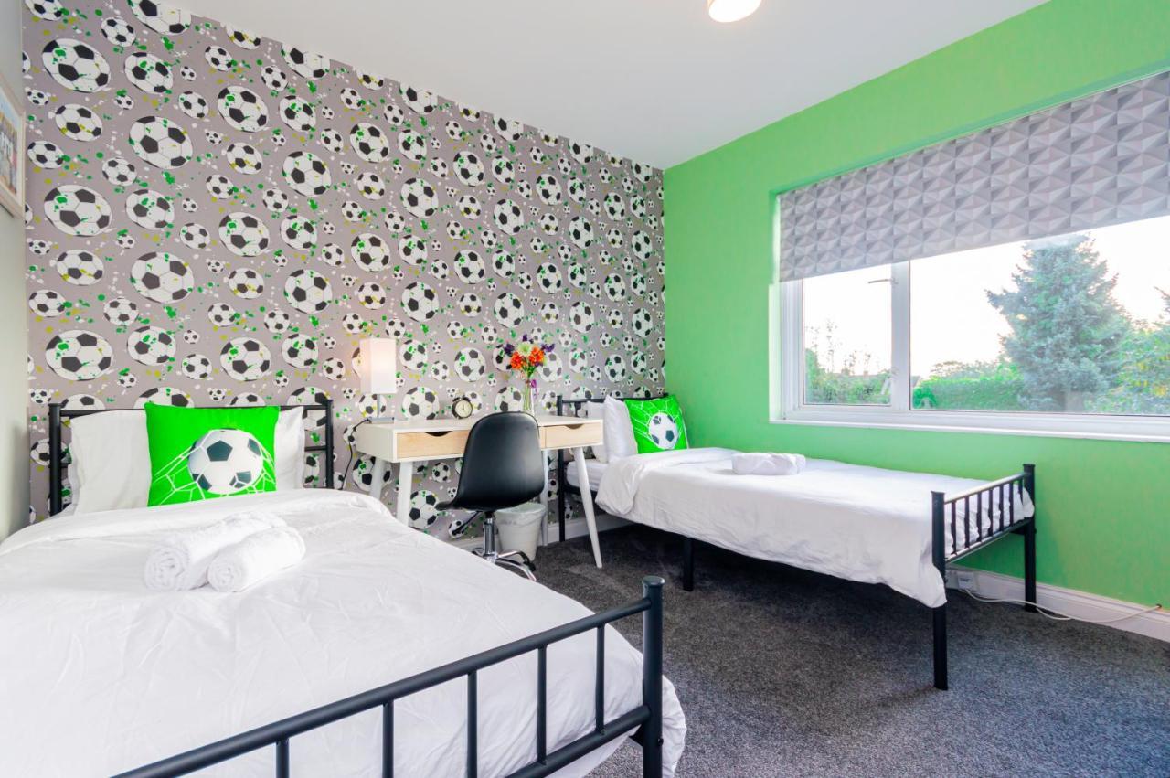 Stunning Place, Close To Windsor & Heathrow & Private Parking Burnham  Zewnętrze zdjęcie